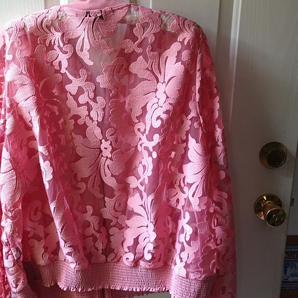 Lacy jacket - Picture 3 of 5